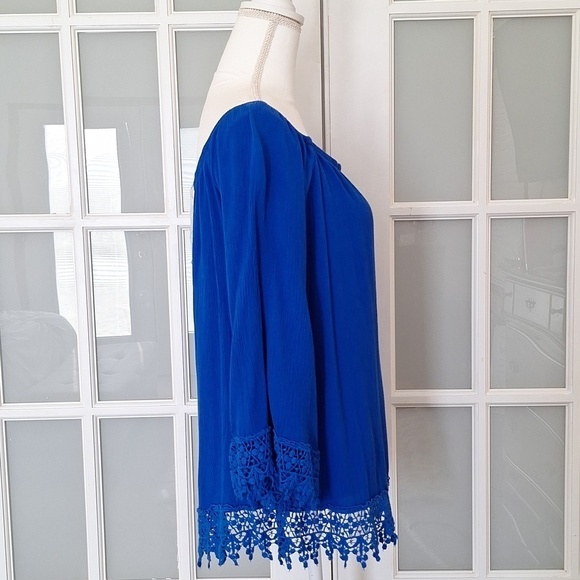 Socialite Off The Shoulder Boho Blouse - Picture 2 of 13